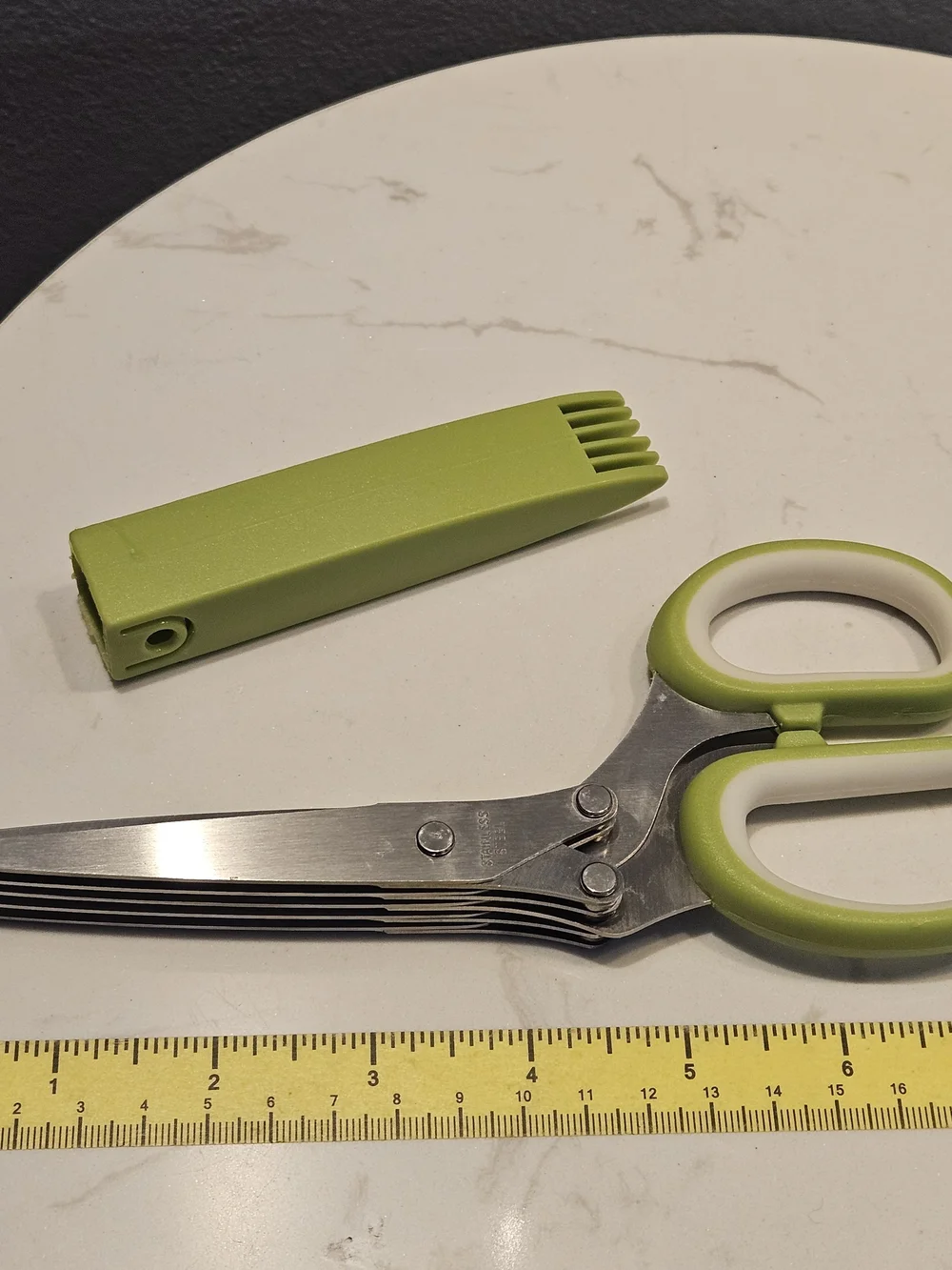 Multi-Blade Herb Scissors in Lime Green